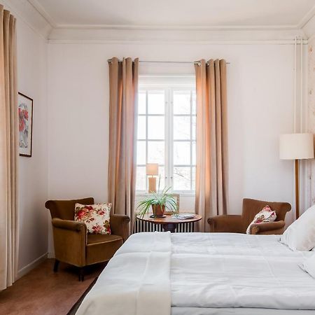 Wij Traedgardar Hotel Ockelbo Kültér fotó