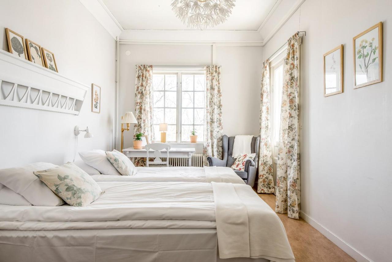 Wij Traedgardar Hotel Ockelbo Kültér fotó