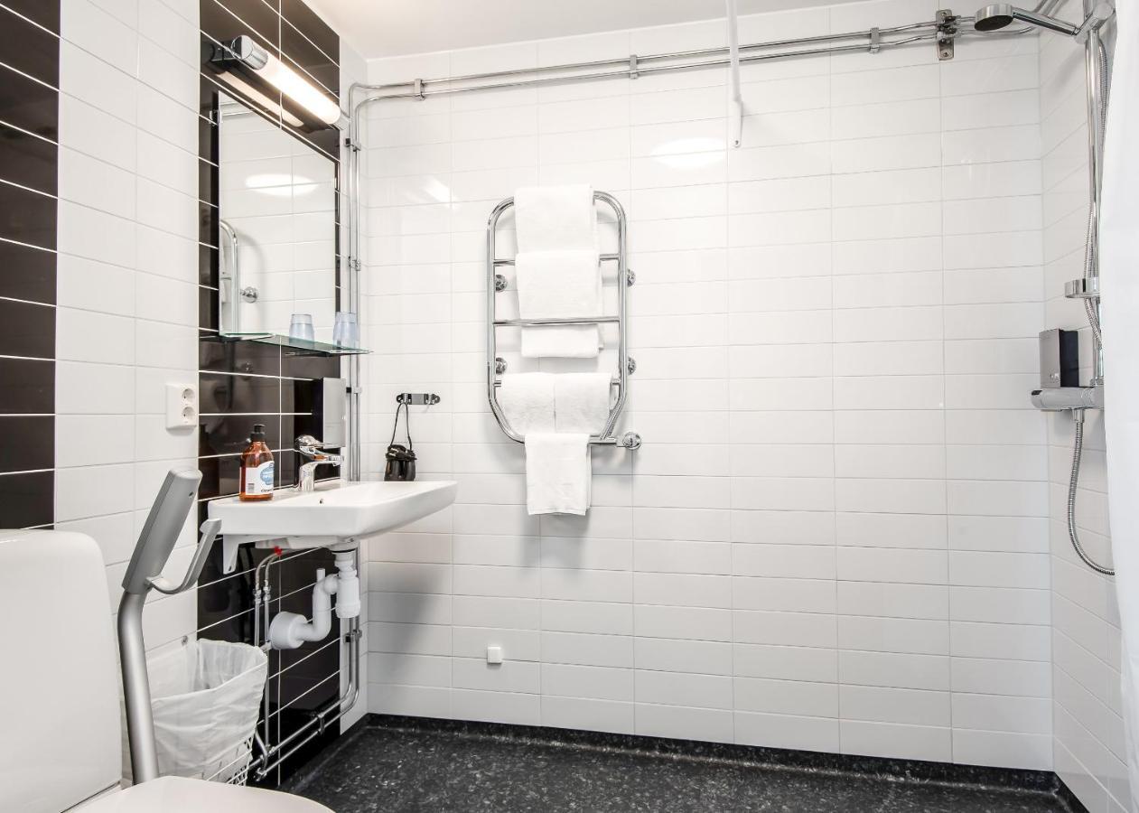 Wij Traedgardar Hotel Ockelbo Kültér fotó