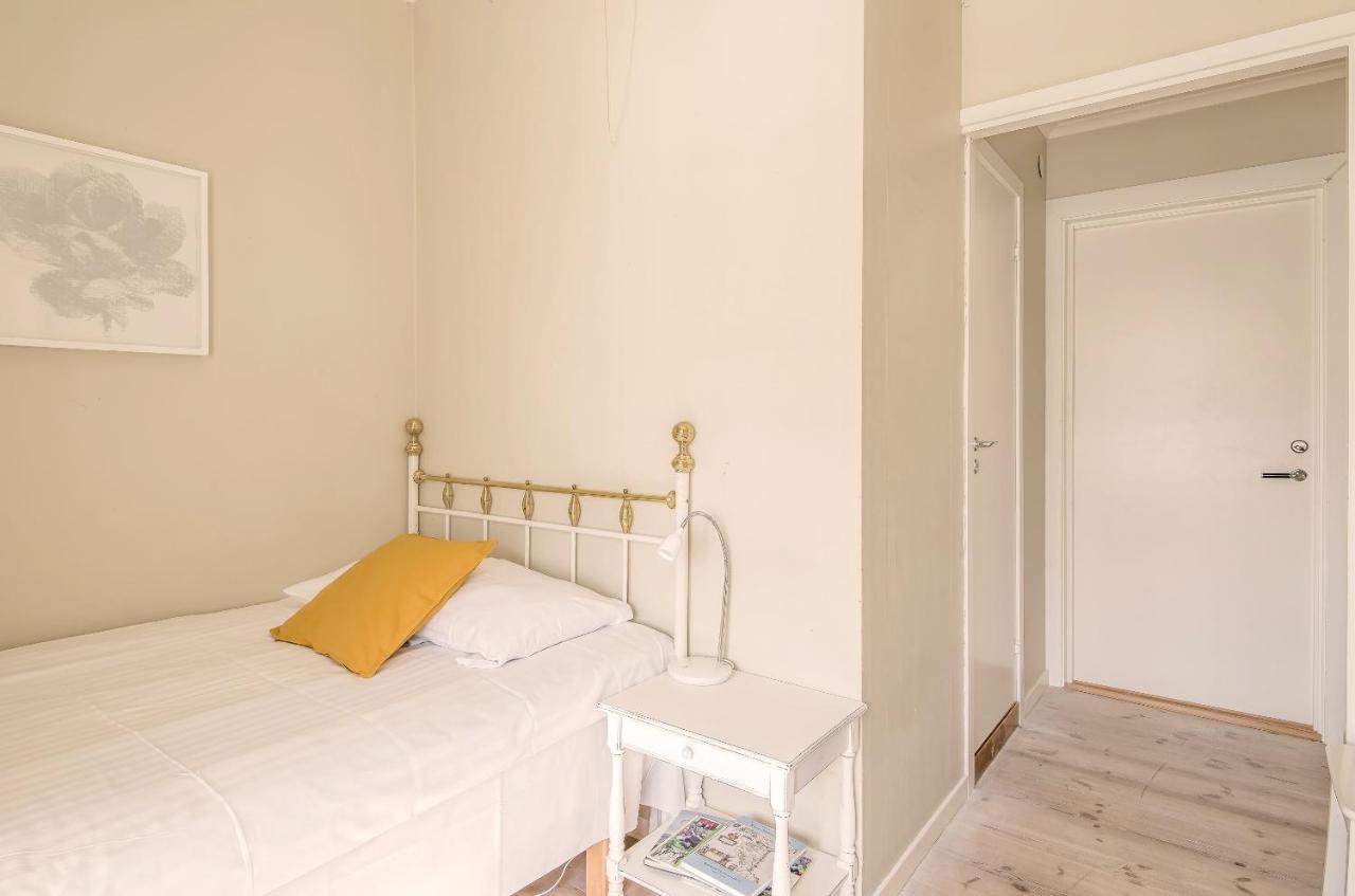Wij Traedgardar Hotel Ockelbo Kültér fotó