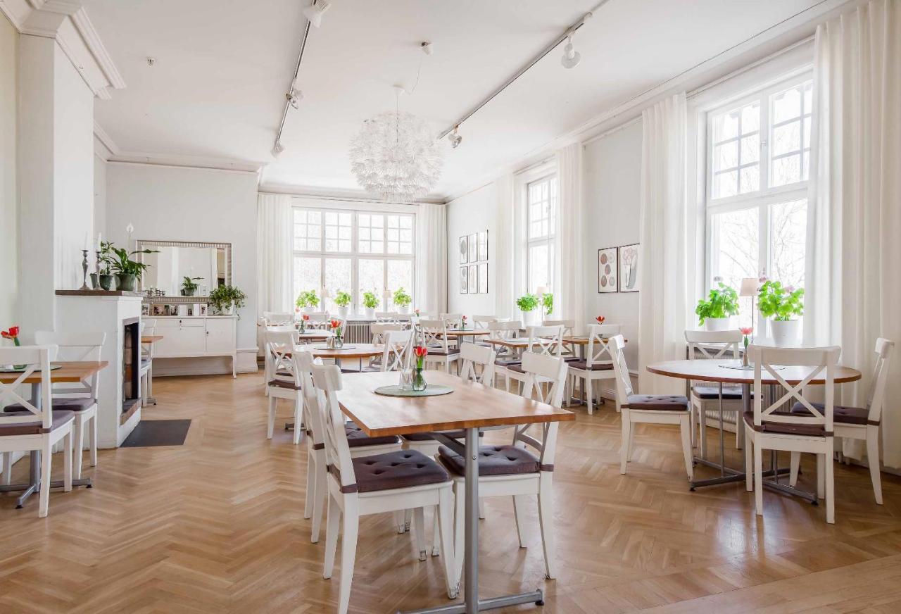 Wij Traedgardar Hotel Ockelbo Kültér fotó