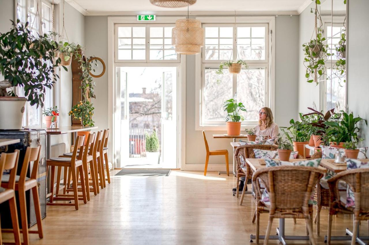Wij Traedgardar Hotel Ockelbo Kültér fotó